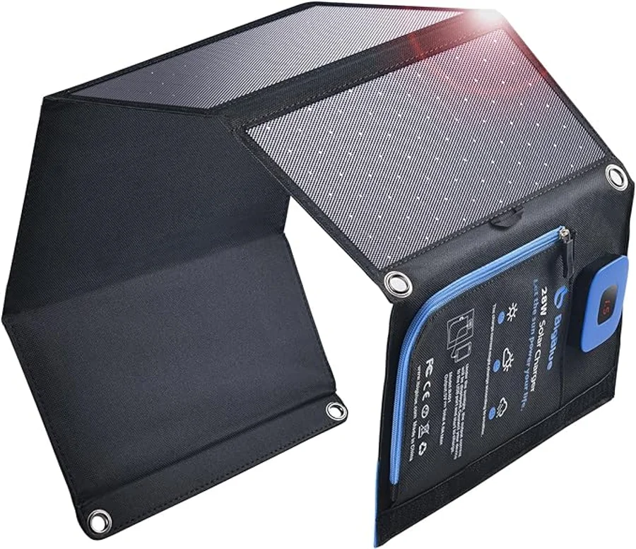 BigBlue 28W Cargador Solar Portátil, 2 Puertos (USB-C/USB-A) y IP44 Impermeable, Panel Solar Plegable con LCD Amperímetro Digital